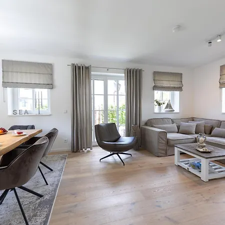 Modernes Mit Sauna, Eingezaeuntem Garten Und Strandnaehe Ideal Fuer Familien, Freunde Und Hundeliebhaber Ostseeheilbad Zingst